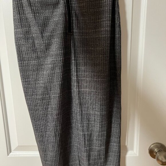 Urban Outfitters Silence + Noise gray pencil skirt w/zip back + slit (size s) - Picture 3 of 6